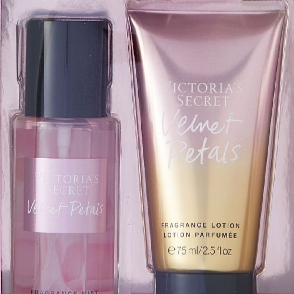 Victoria's Secret Velvet Petals 2 piece gift set - Picture 2 of 2